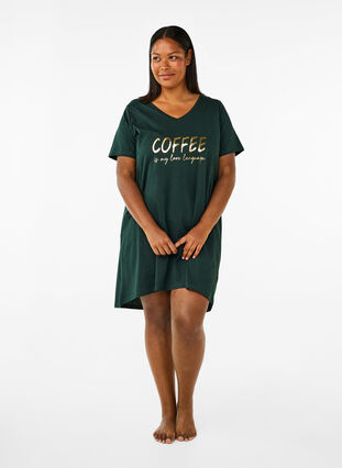 Zizzi Chemise de nuit en coton biologique et à col en V, Scarab Coffee, Model image number 2