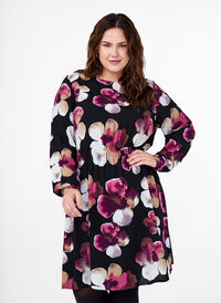 Robe en viscose avec imprimé et manches longues, Black Pink FlowerAOP, Model