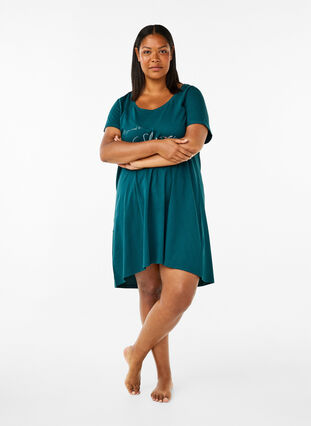 Zizzi Chemise de nuit à manches courtes en coton biologique , Deep Teal Sleep, Model image number 2