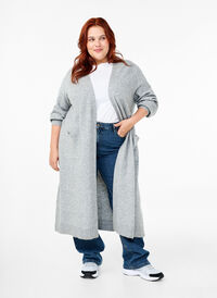 Long cardigan tricoté avec poches, Light Grey Melange, Model