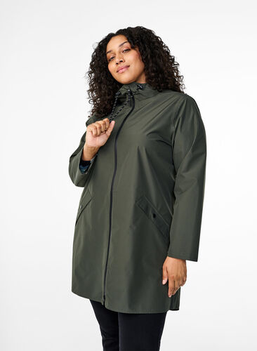 Zizzi Veste de pluie avec poches et capuche, Peat, Model image number 0