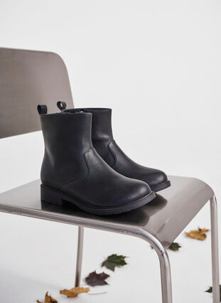 Zizzi Large - Botte Chelsea en cuir, Black, Image image number 0