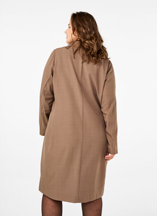 Zizzi Robe blazer croisée, Walnut, Model image number 1