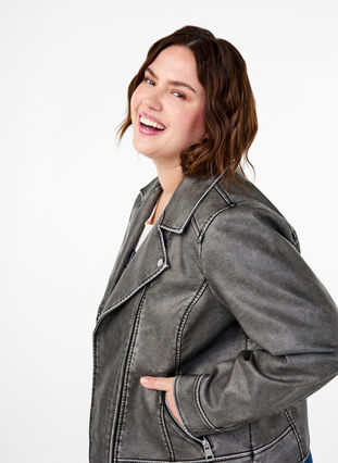 Zizzi Veste imitation cuir patinée, Dark Grey Wash, Model image number 2