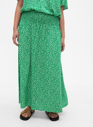 ZizziFLASH - Maxi rok in viscose met smokwerk, Bright Green Wh.AOP, Model image number 2