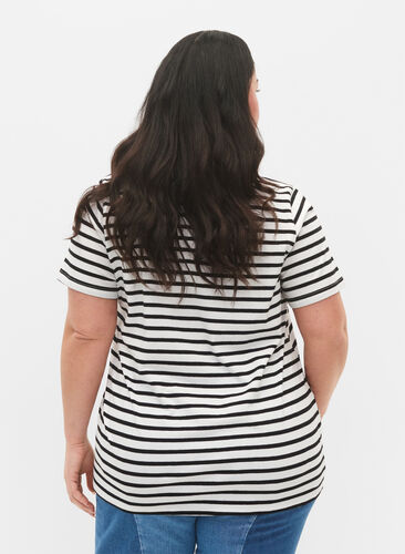 Zizzi T-shirt en coton à rayures et encolure en V, B. White/Bl. Stripes, Model image number 1