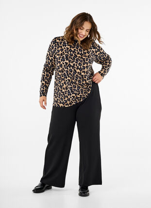 Zizzi FLASH - Blouse à manches longues avec col roulé, Leopard Print , Model image number 2