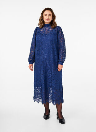 Zizzi Robe en dentelle à manches longues avec col montant, Estate Blue, Model image number 0