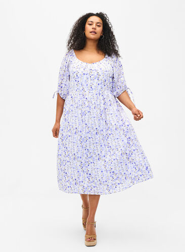 Zizzi Robe d'été arborant un imprimé floral et des détails en dentelle, Sand Verbena AOP, Model image number 0