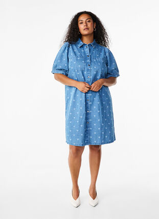 Zizzi Robe en jean à manches courtes avec imprimé cœur, L. Blue D. w. Heart, Model image number 2