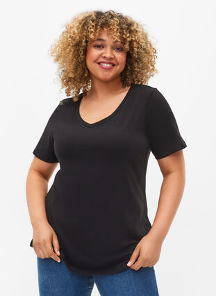 Zizzi T-shirt basique en coton de couleur unie, Black, Model image number 0