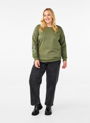 Zizzi Sweatshirt avec broderie florale, D. L. Green W. emb., Model image number 2