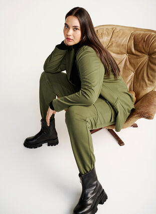 Zizzi Pantalon cargo avec taille élastique, Forest Night, Image image number 0