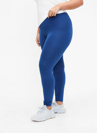 Basic legging in viscose, Monaco Blue, Model