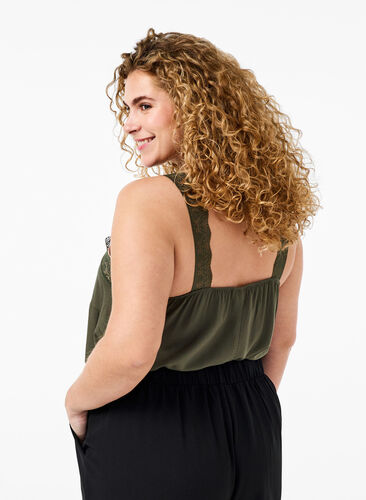 Zizzi Haut en dentelle en viscose, Thyme, Model image number 1