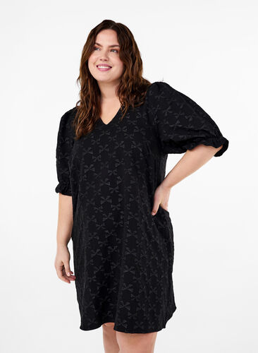 Zizzi Robe jacquard courte avec des nœuds, Black W. Bow, Model image number 0