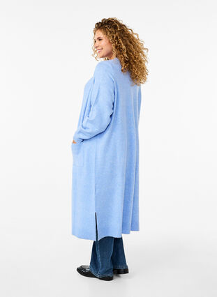 Zizzi Long cardigan tricoté avec poches, Cornflower Blue Mel., Model image number 1