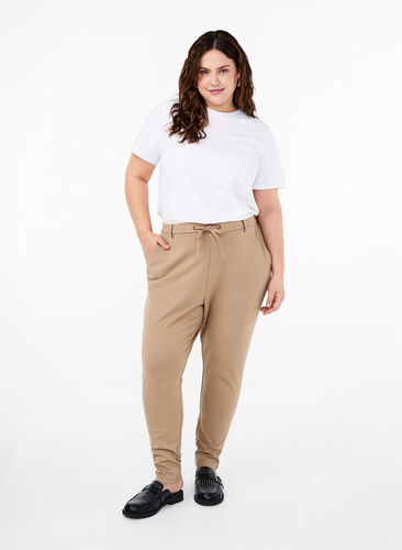 Zizzi Pantalon Maddison, Silver Mink, Model image number 0