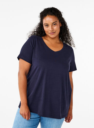 Zizzi T-shirt basique en coton de couleur unie, Night Sky, Model image number 0