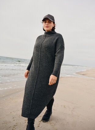 Zizzi Robe longue oversize en tricot avec fente, Dark Grey Melange, Image image number 0