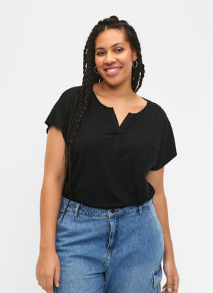 ZizziT-shirt met V-hals en borstzakje, Black, Model image number 0