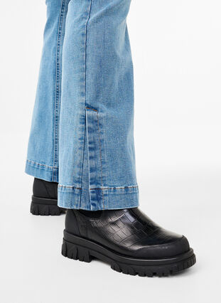 Zizzi Jeans bootcut avec fente, Blue Denim, Model image number 3