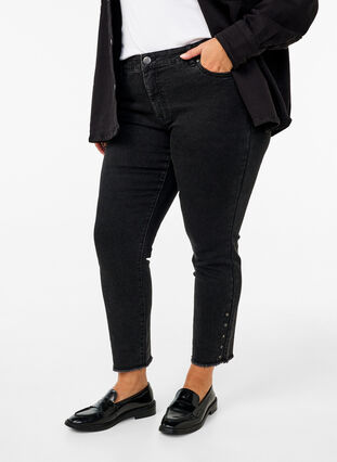 ZizziCropped Emily jeans met gerafelde zoom, Dark Grey Denim, Model image number 2