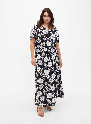 Zizzi FLASH - Jupe longue en viscose avec smocks, N. Sky White Flower, Model image number 3