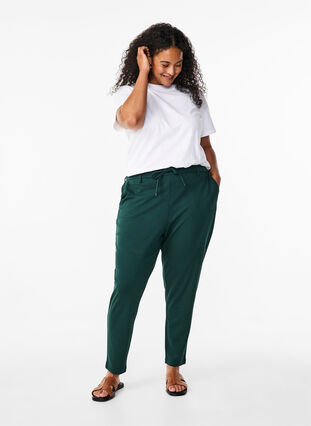 Zizzi Pantalon Maddison, Scarab, Model image number 0