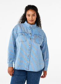 Chemise en jean rayée avec poches de poitrine, Light B.Denim Stripe, Model