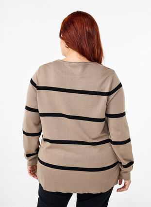 Zizzi Chemisier tricot en viscose avec des rayures, Desert Taupe Comb, Model image number 1