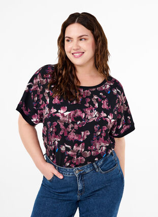 Zizzi T-shirt ample avec imprimé floral, Black Purple Fl. AOP, Model image number 0